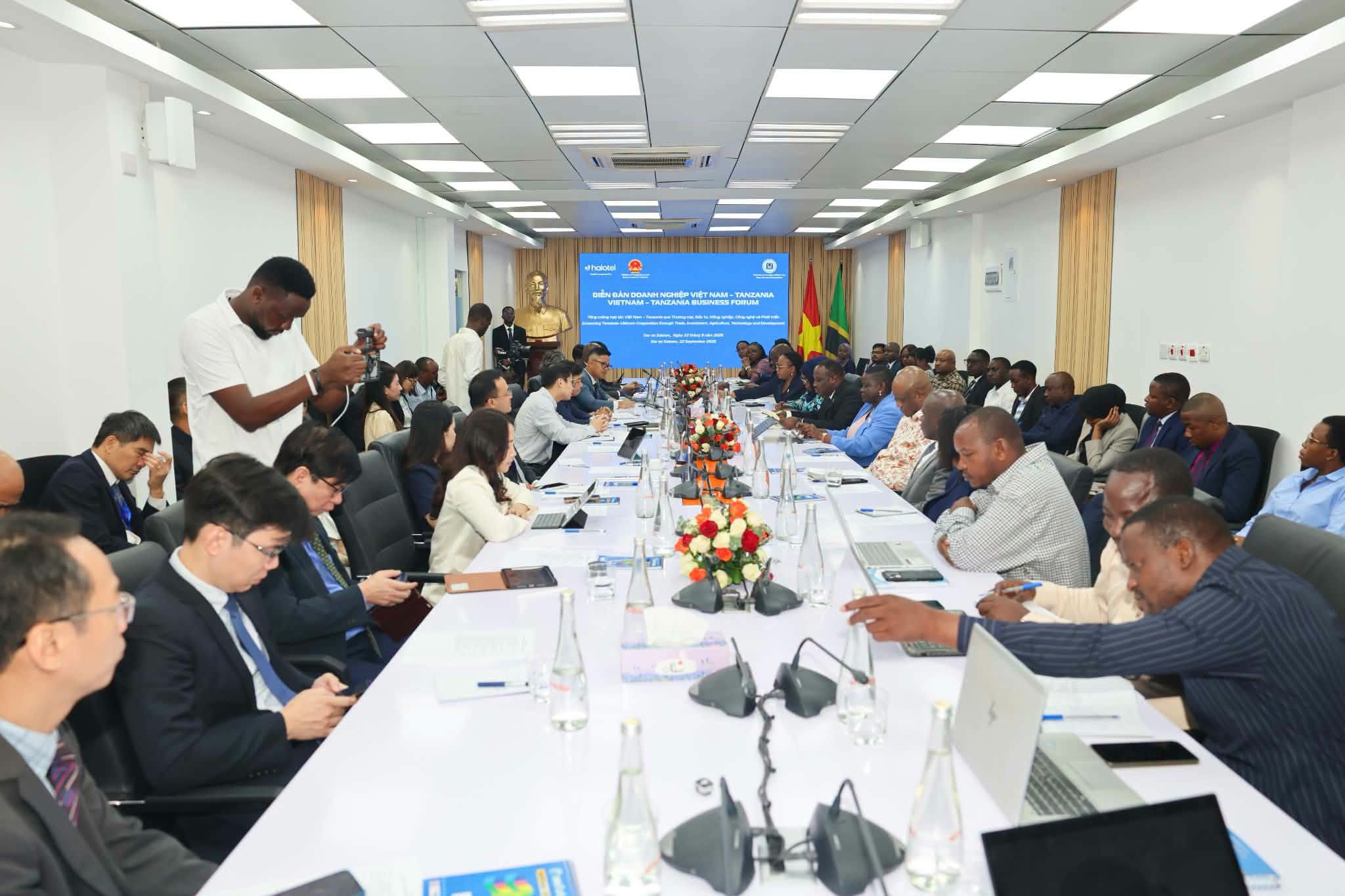 Diễn đàn Kết nối doanh nghiệp Việt Nam – Tanzania: Từ đối thoại đến hợp tác cụ thể