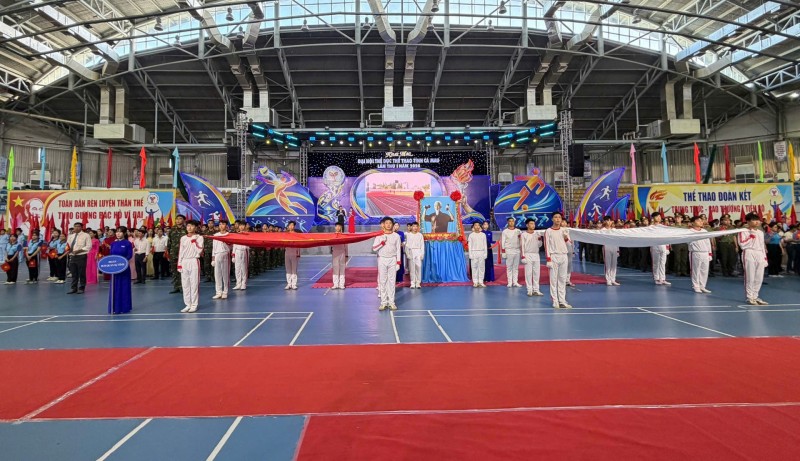 នេះជាព្រឹត្តិការណ៍កីឡាទ្រង់ទ្រាយធំកម្រិតខេត្ត ដែលរួមចំណែកអបអរសាទរបណ្តាទិវាបុណ្យធំៗរបស់ប្រទេសជាតិ ព្រមទាំងបន្តផ្សព្វផ្សាយចលនា «ប្រជាជនទាំងមូលហាត់ប្រាណពង្រឹងរាងកាយតាមគំរូលោកពូ Ho ដ៏មហិមា»។ តាមរយៈនោះ ខេត្ត Ca Mau សំដៅលើកកម្ពស់ការយល់ដឹងរបស់ប្រជាជនអំពីតួនាទីនៃកាយអប់រំ និងកីឡាចំពោះសុខភាព កម្លាំងកាយ និងគុណភាពជីវិត; ព្រមទាំងស្វែងរក និងជ្រើសរើសកីឡាករ កីឡាការិនីដែលមានស្នាដៃល្អ ដើម្បីបណ្តុះបណ្តាល អភិវឌ្ឍកីឡាស្នាដៃខ្ពស់ ត្រៀមកម្លាំងចូលរួមមហាសន្និបាតកីឡាទូទាំងប្រទេសលើកទី ១០ ក្នុងឆ្នាំ ២០២៦៕ នេះជាព្រឹត្តិការណ៍កីឡាទ្រង់ទ្រាយធំកម្រិតខេត្ត ដែលរួមចំណែកអបអរសាទរបណ្តាទិវាបុណ្យធំៗរបស់ប្រទេសជាតិ ព្រមទាំងបន្តផ្សព្វផ្សាយចលនា «ប្រជាជនទាំងមូលហាត់ប្រាណពង្រឹងរាងកាយតាមគំរូលោកពូ Ho ដ៏មហិមា»។ តាមរយៈនោះ ខេត្ត Ca Mau សំដៅលើកកម្ពស់ការយល់ដឹងរបស់ប្រជាជនអំពីតួនាទីនៃកាយអប់រំ និងកីឡាចំពោះសុខភាព កម្លាំងកាយ និងគុណភាពជីវិត; ព្រមទាំងស្វែងរក និងជ្រើសរើសកីឡាករ កីឡាការិនីដែលមានស្នាដៃល្អ ដើម្បីបណ្តុះបណ្តាល អភិវឌ្ឍកីឡាស្នាដៃខ្ពស់ ត្រៀមកម្លាំងចូលរួមមហាសន្និបាតកីឡាទូទាំងប្រទេសលើកទី ១០ ក្នុងឆ្នាំ ២០២៦៕