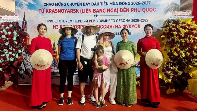 Phú Quốc đón gần 400 khách Nga trên chuyến bay thẳng đầu tiên mùa đông 2026-2027