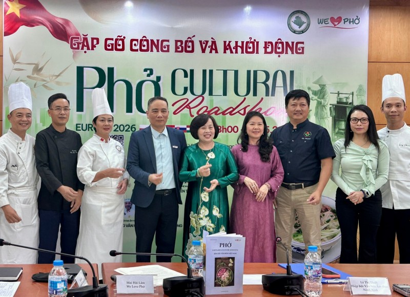Những nhịp cầu bắt đầu từ... bát phở Việt