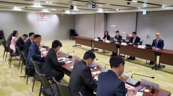 胡志明市与中国香港拓展经贸科技等领域合作