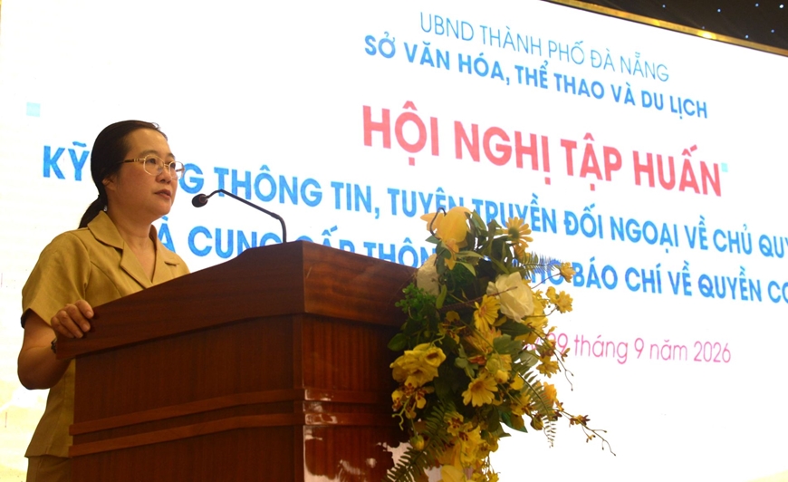 Đồng chí Nguyễn Thu Phương, Phó giám đốc Sở Văn hóa, Thể thao và Du lịch TP Đà Nẵng phát biểu khai mạc. Đồng chí Nguyễn Thu Phương, Phó giám đốc Sở Văn hóa, Thể thao và Du lịch TP Đà Nẵng phát biểu khai mạc.