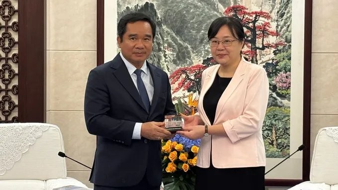 胡志明市与中国广东省拓展务实合作新空间