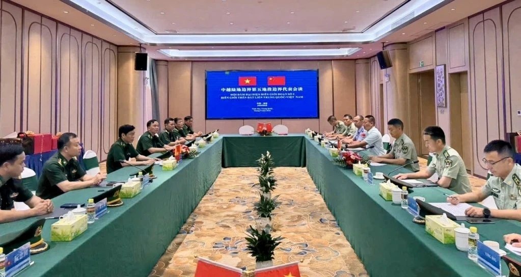 越中边防部门深化合作推进联合演练筹备