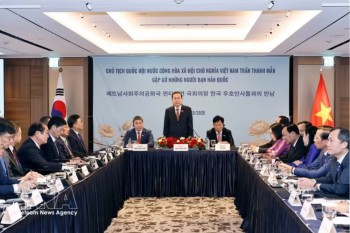 National Assembly President Meets Korean Friends in Seoul