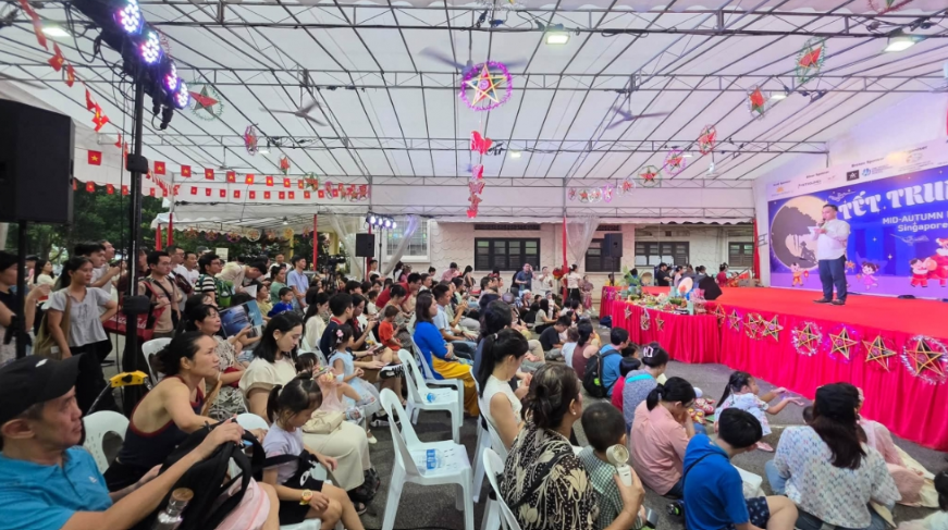 ສັງຄົມຊາວຫວຽດນາມອາໄສ ຢູ່ ສິງກະໂປ ຕ້ອນຮັບບຸນໄຫວ້ພະຈັນ ປີ 2026 ຢ່າງຟົດຟື້ນ ສັງຄົມຊາວຫວຽດນາມອາໄສ ຢູ່ ສິງກະໂປ ຕ້ອນຮັບບຸນໄຫວ້ພະຈັນ ປີ 2026 ຢ່າງຟົດຟື້ນ