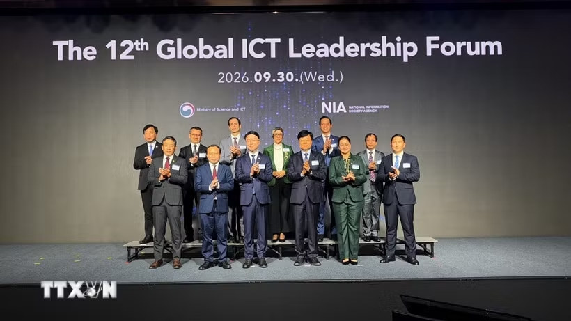 Lãnh đạo các đoàn đại biểu tham dự Diễn đàn Lãnh đạo ICT Toàn cầu lần thứ 12 với chủ đề Hàn Quốc sẵn sàng chuyển giao công nghệ điện hạt nhân cho Việt Nam