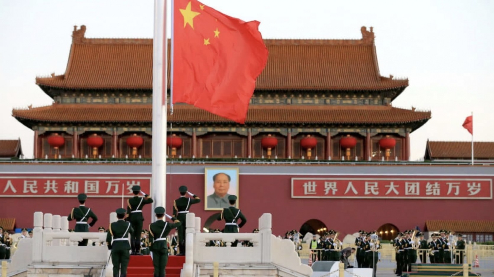 越南党和国家领导人致电祝贺中国国庆