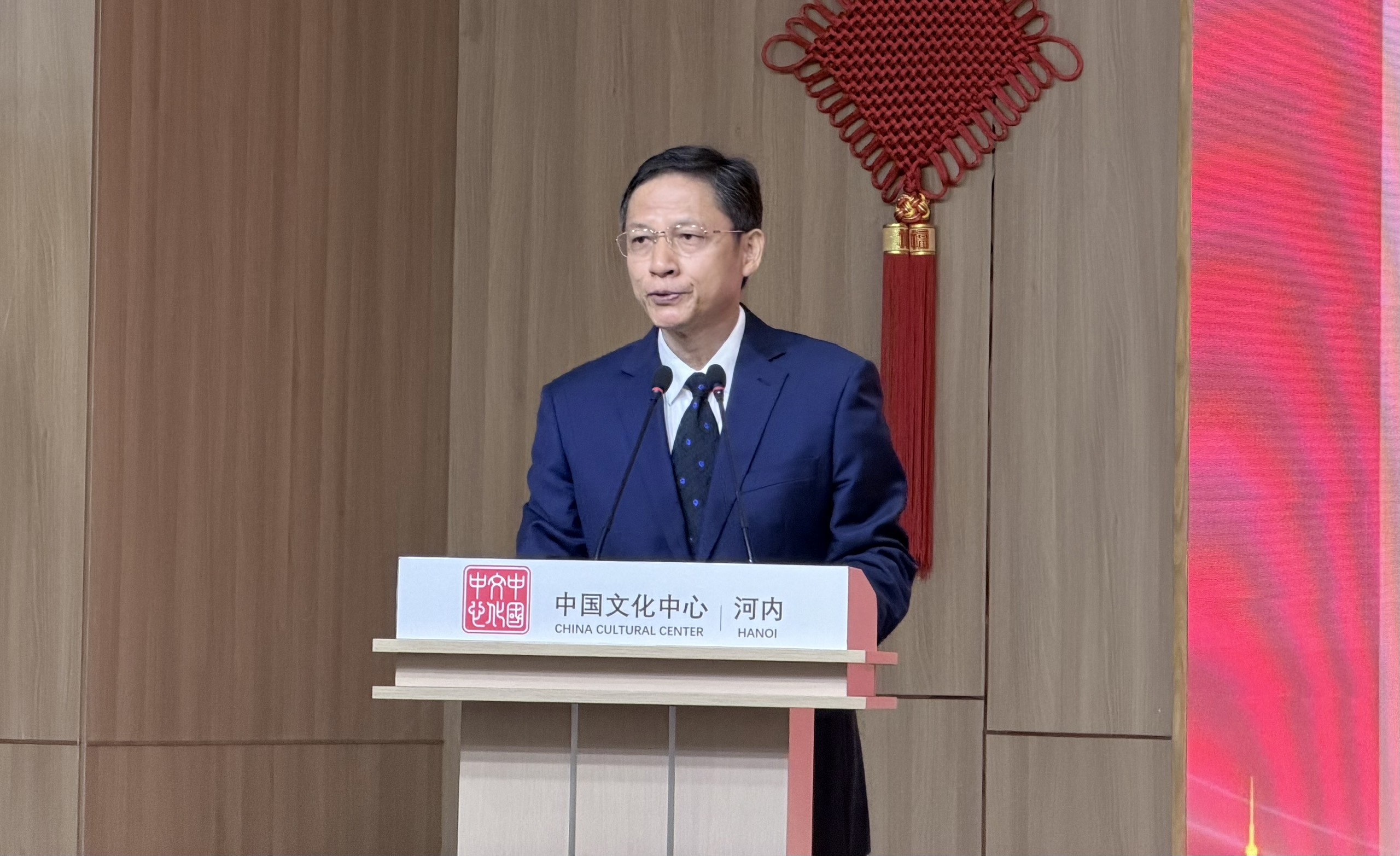 2026“对话新时代”中越青年媒体人交流会在河内举行 汇聚两国青年力量深化媒体共创与文化交融 2026“对话新时代”中越青年媒体人交流会在河内举行 汇聚两国青年力量深化媒体共创与文化交融