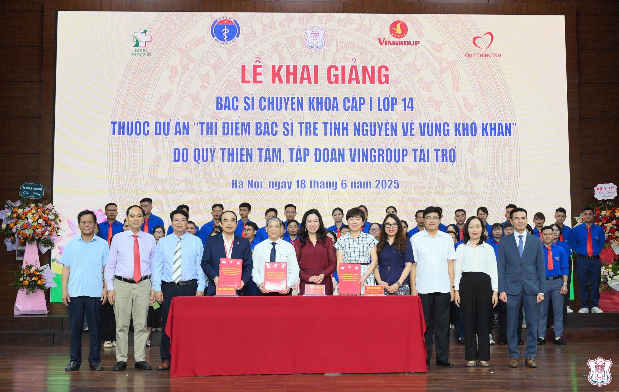 18.06.2025-Khai giảng lớp 14-50 bác sỹ miền Bắc + Trung.jpg 18.06.2025-Khai giảng lớp 14-50 bác sỹ miền Bắc + Trung.jpg