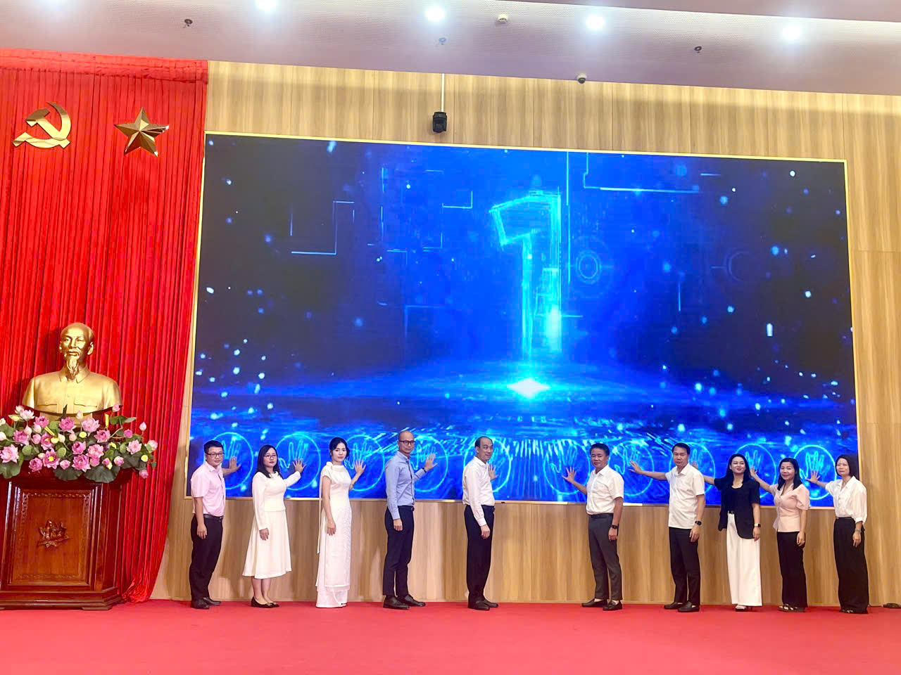 Kết nối cung - cầu lao động, tạo điểm tựa an sinh cho người dân Cụm Hoàng Mai