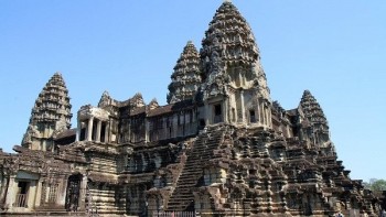 កម្ពុជាត្រូវបានលើកតម្កើងជាគោលដៅទេសចរណ៍ឈានមុខគេនៅអាស៊ីសម្រាប់យុវវ័យជាលើកទីប្រាំជាប់ៗគ្នា
