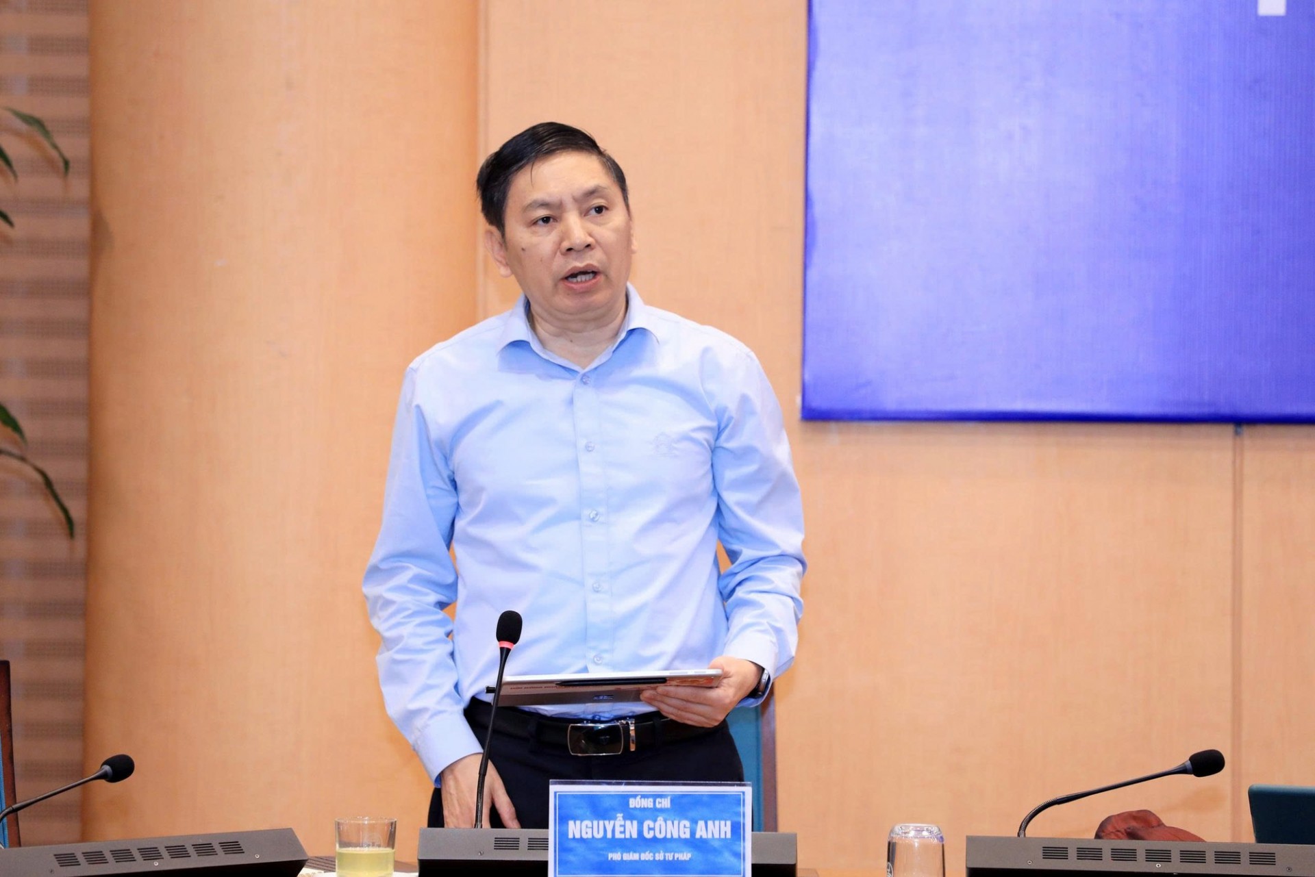 Phó Giám đốc Sở Tư pháp Nguyễn Công Anh thông tin tại cuộc họp báo. (Ảnh: T.L) Phó Giám đốc Sở Tư pháp Nguyễn Công Anh thông tin tại cuộc họp báo. (Ảnh: T.L)
