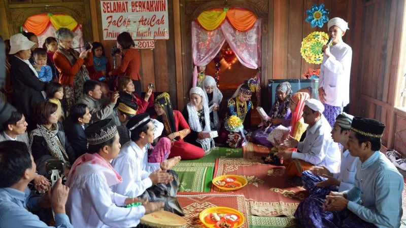 ឧទ្ទេសនាមវប្បធម៌ Cham Islam ខេត្ត An Giang នៅភូមិវប្បធម៌-ទេសចរណ៍បណ្តាជនជាតិវៀតណាម។