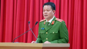 ឧត្តមសេនីយ៍ទោ Vu Van Tan៖ ចាំបាច់ត្រូវលើកកម្ពស់ VNeID ឱ្យក្លាយជាថ្នាលអន្តរកម្មឌីជីថលរវាងរដ្ឋ និងប្រជាពលរដ្ឋ