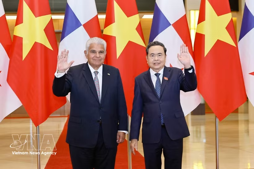 National Assembly President Tran Thanh Man meets with President of Panama José Raúl Mulino Quintero in Hanoi on October 7, 2026. Photo: VNA