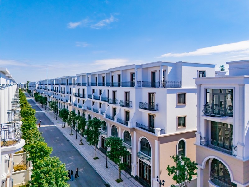 Nguồn cung thấp tầng trực tiếp từ chủ đầu tư tại Ocean City chỉ còn dưới 5%. Nguồn cung thấp tầng trực tiếp từ chủ đầu tư tại Ocean City chỉ còn dưới 5%.