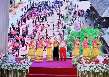 海防以歌为媒深化国际友谊