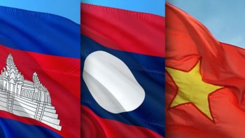 ពីទំនាក់ទំនងភាពជាអ្នកជិតខាង ឆ្ពោះទៅកាន់លំហអភិវឌ្ឍន៍រួម វៀតណាម - ឡាវ - កម្ពុជា