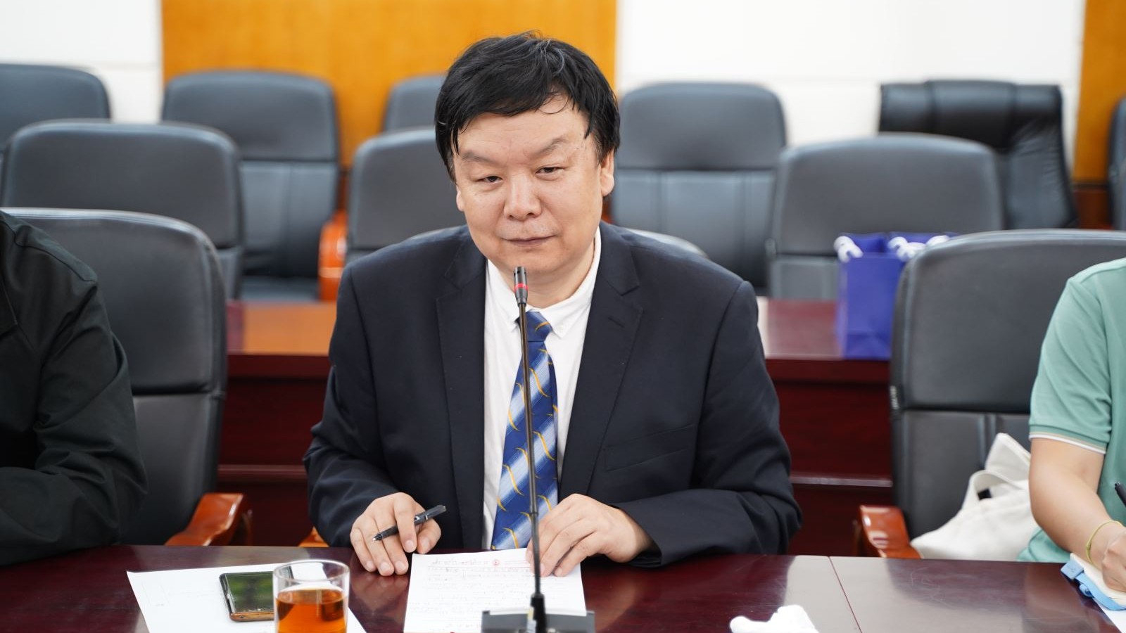 提升越中两国立法机构合作质量