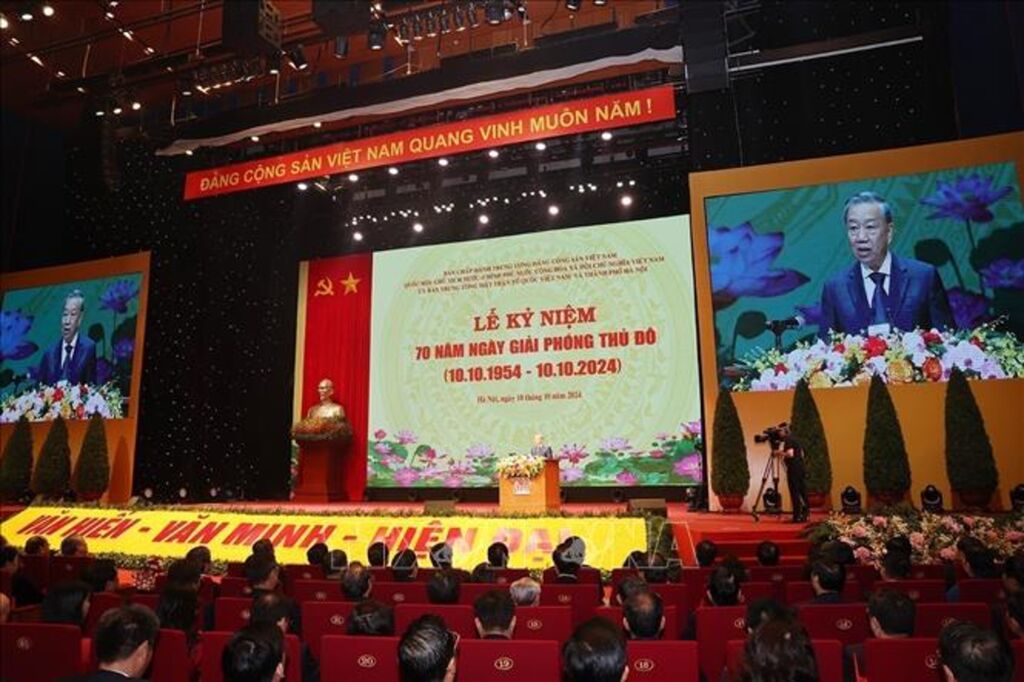 Tổng Bí thư, Chủ tịch nước Tô Lâm thay mặt lãnh đạo Đảng, Nhà nước đọc Diễn văn kỷ niệm 70 năm Ngày Giải phóng Thủ đô, tại Hà Nội, ngày 10/10/2024. Tổng Bí thư, Chủ tịch nước Tô Lâm thay mặt lãnh đạo Đảng, Nhà nước đọc Diễn văn kỷ niệm 70 năm Ngày Giải phóng Thủ đô, tại Hà Nội, ngày 10/10/2024.