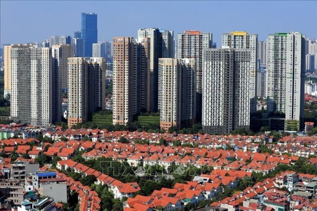Với tầm nhìn đến năm 2050, Thủ đô Hà Nội là thành phố kết nối toàn cầu, có mức sống và chất lượng cuộc sống cao. Với tầm nhìn đến năm 2050, Thủ đô Hà Nội là thành phố kết nối toàn cầu, có mức sống và chất lượng cuộc sống cao.