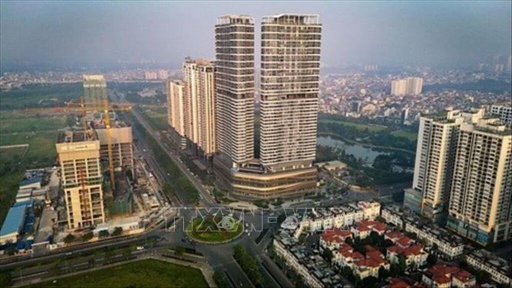 Nhiều khu nhà cao tầng đang tiếp tục được xây dựng, hoàn thiện trong khu vực Khu đô thị Tây Hồ Tây, Hà Nội. Nhiều khu nhà cao tầng đang tiếp tục được xây dựng, hoàn thiện trong khu vực Khu đô thị Tây Hồ Tây, Hà Nội.