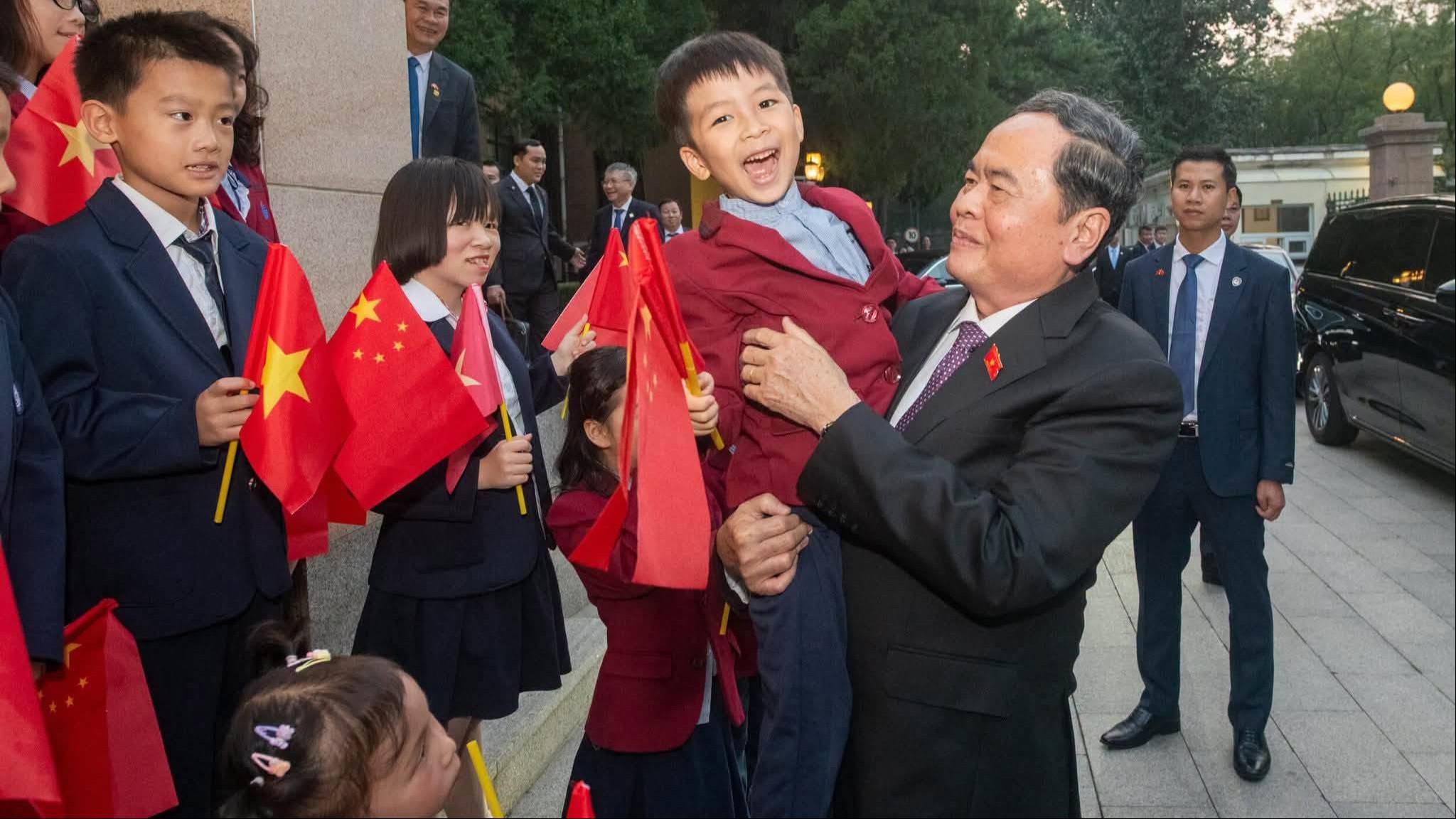 越南国会主席陈青敏：海外侨胞是全民族大团结不可分割的一部分