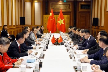NA President Meets with Chinese Friendship Figures in Beijing