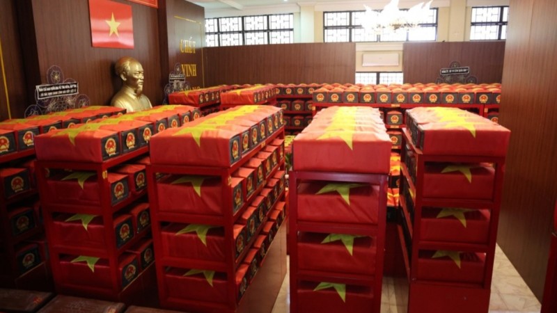 ទីក្រុងហូជីមិញ បញ្ចុះអដ្ឋិធាតុយុទ្ធជនពលីចំនួន ៧៣១ រូប