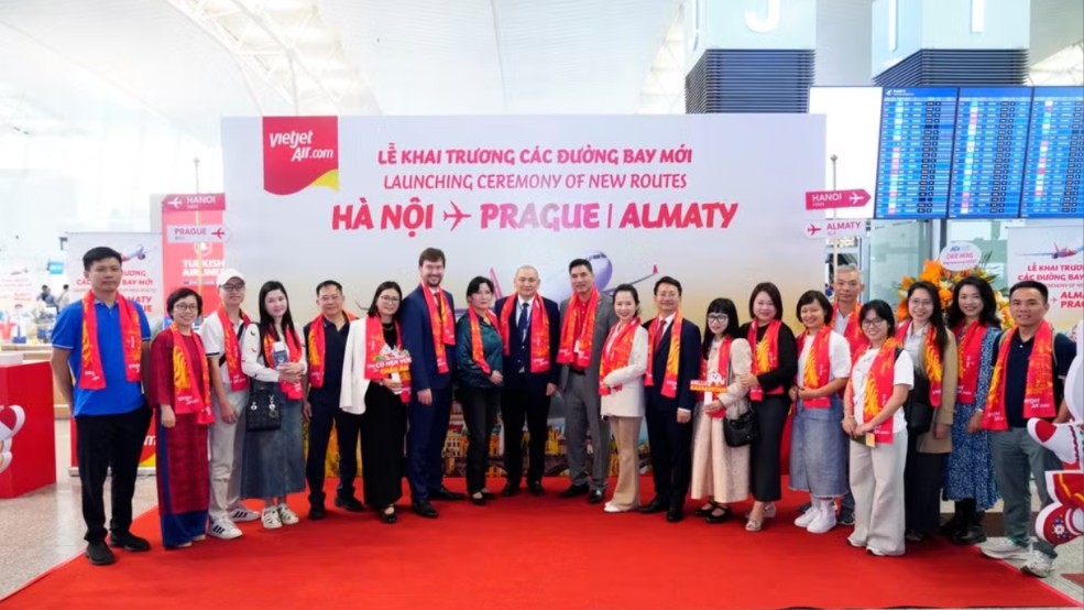Vietjet Air ເປີດນຳໃຊ້ເສັ້ນທາງບິນ ປຣາກ - ຮ່າໂນ້ຍ ຢ່າງເປັນທາງການ