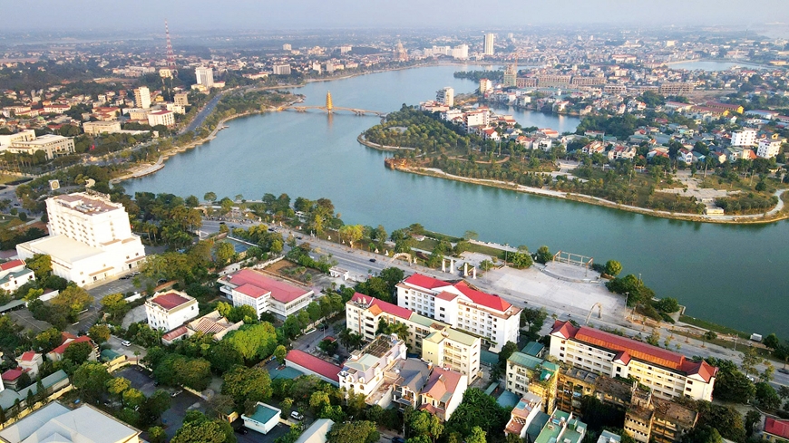 Phú Thọ: Khơi thông nguồn lực, hướng tới tăng trưởng 11% trở lên Phú Thọ: Khơi thông nguồn lực, hướng tới tăng trưởng 11% trở lên