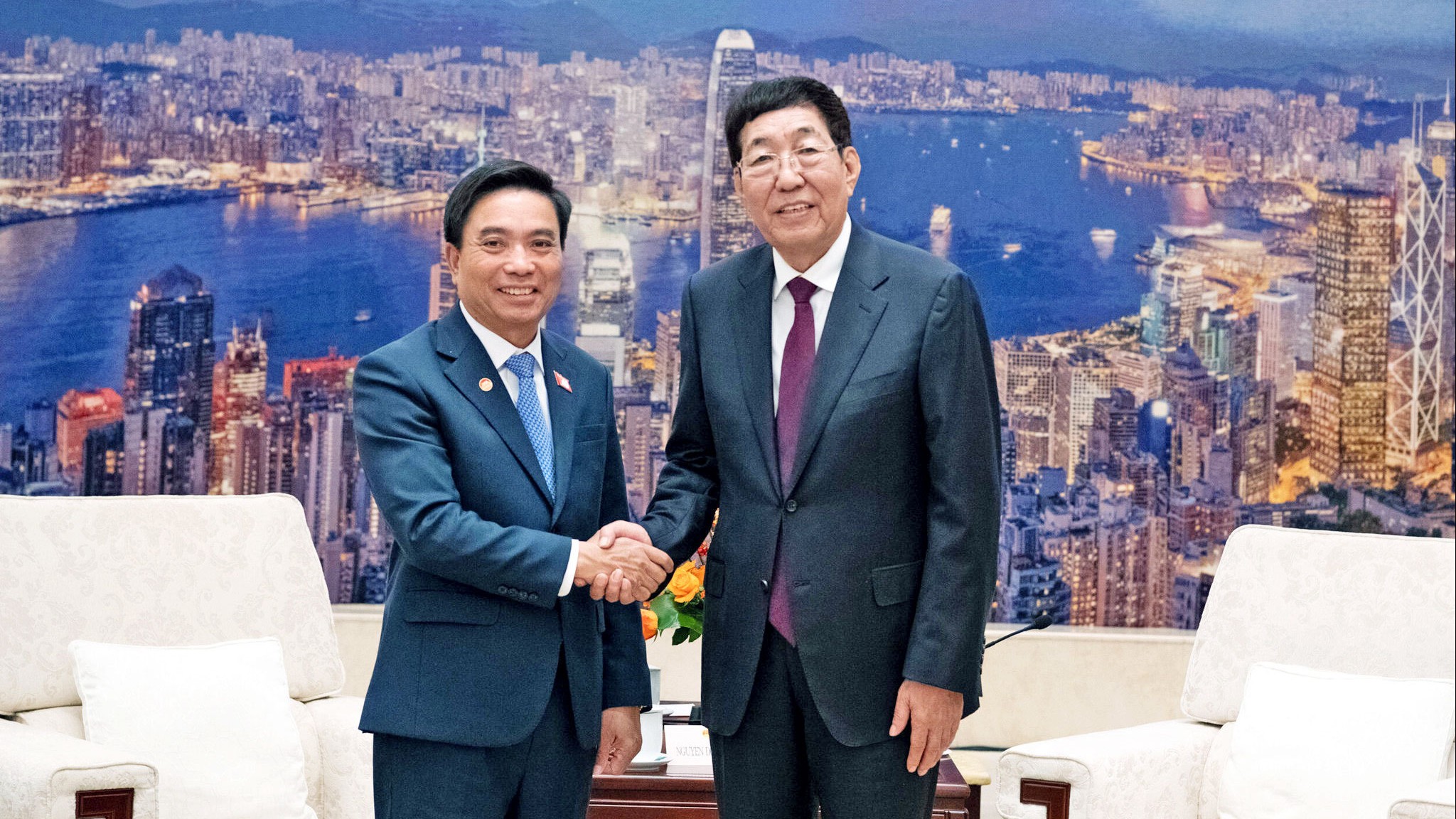 越中友好议员小组将进一步加强常态化交流