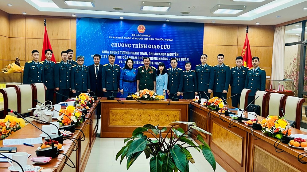 Nhận diện, ứng xử với những âm mưu và hành động chia rẽ khối đại đoàn kết của cộng đồng Việt kiều Nhận diện, ứng xử với những âm mưu và hành động chia rẽ khối đại đoàn kết của cộng đồng Việt kiều
