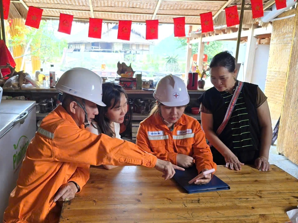 Bài 3: Xây dựng công dân số, gia đình số Bài 3: Xây dựng công dân số, gia đình số