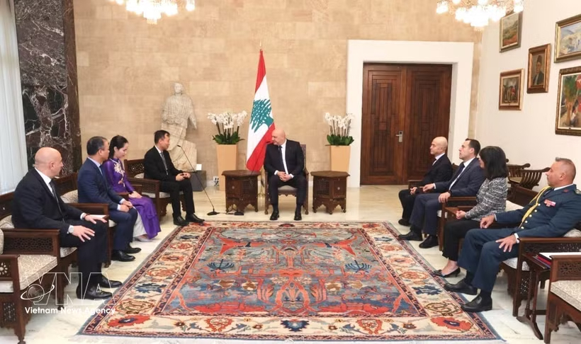 Viet Nam News Today (Oct. 19): Vietnam Seeks to Expand Trade Ties With New Markets in Middle East
