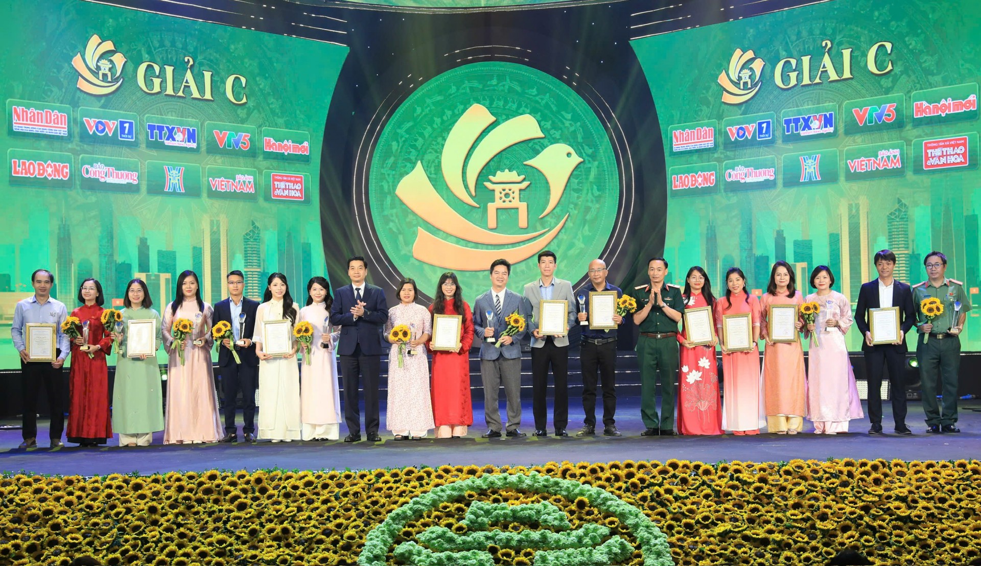 Báo chí khơi nguồn lực văn hóa, kiến tạo tương lai Thủ đô Báo chí khơi nguồn lực văn hóa, kiến tạo tương lai Thủ đô