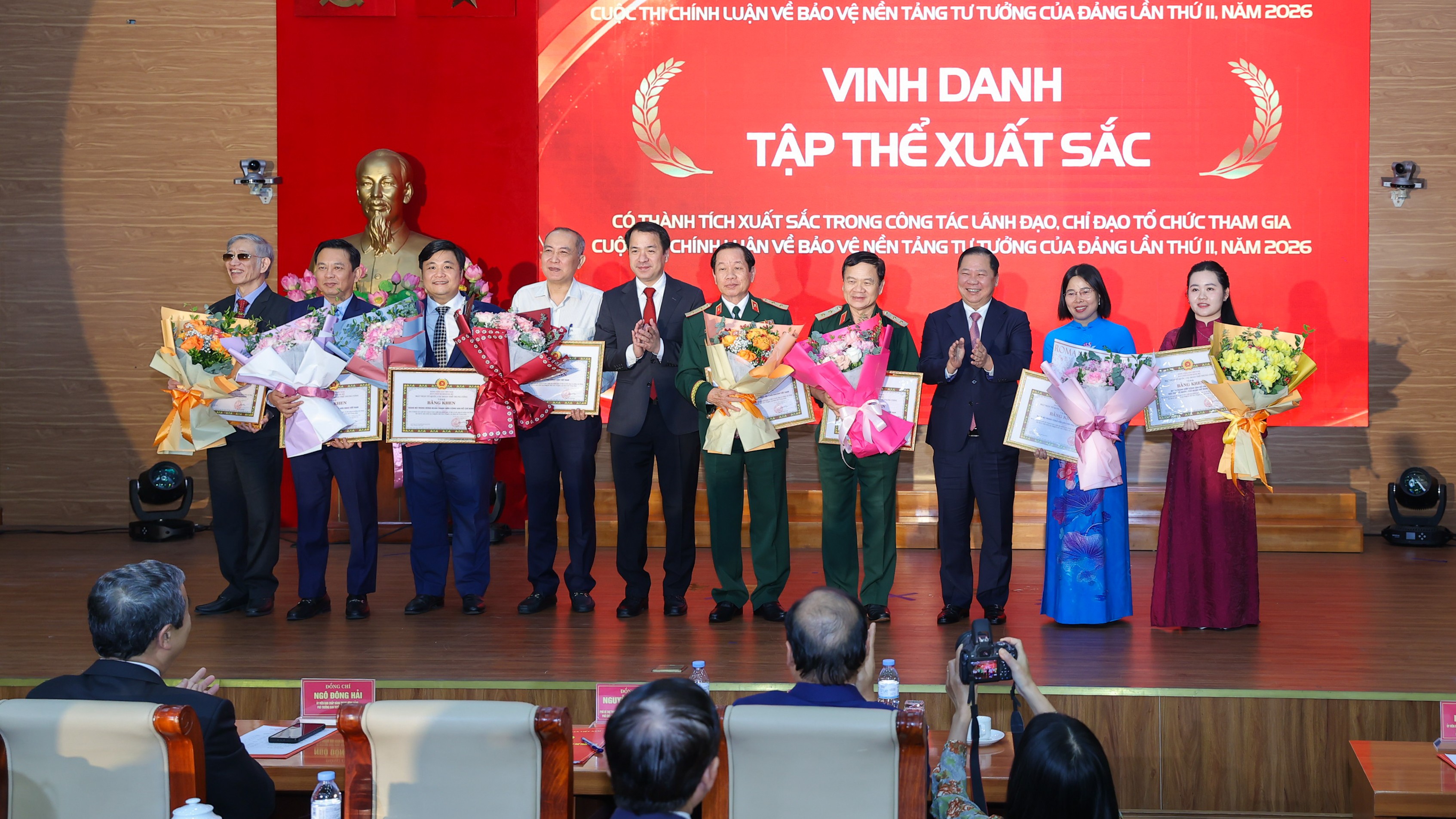Liên hiệp các tổ chức hữu nghị Việt Nam giành 7 giải Cuộc thi chính luận về bảo vệ nền tảng tư tưởng của Đảng