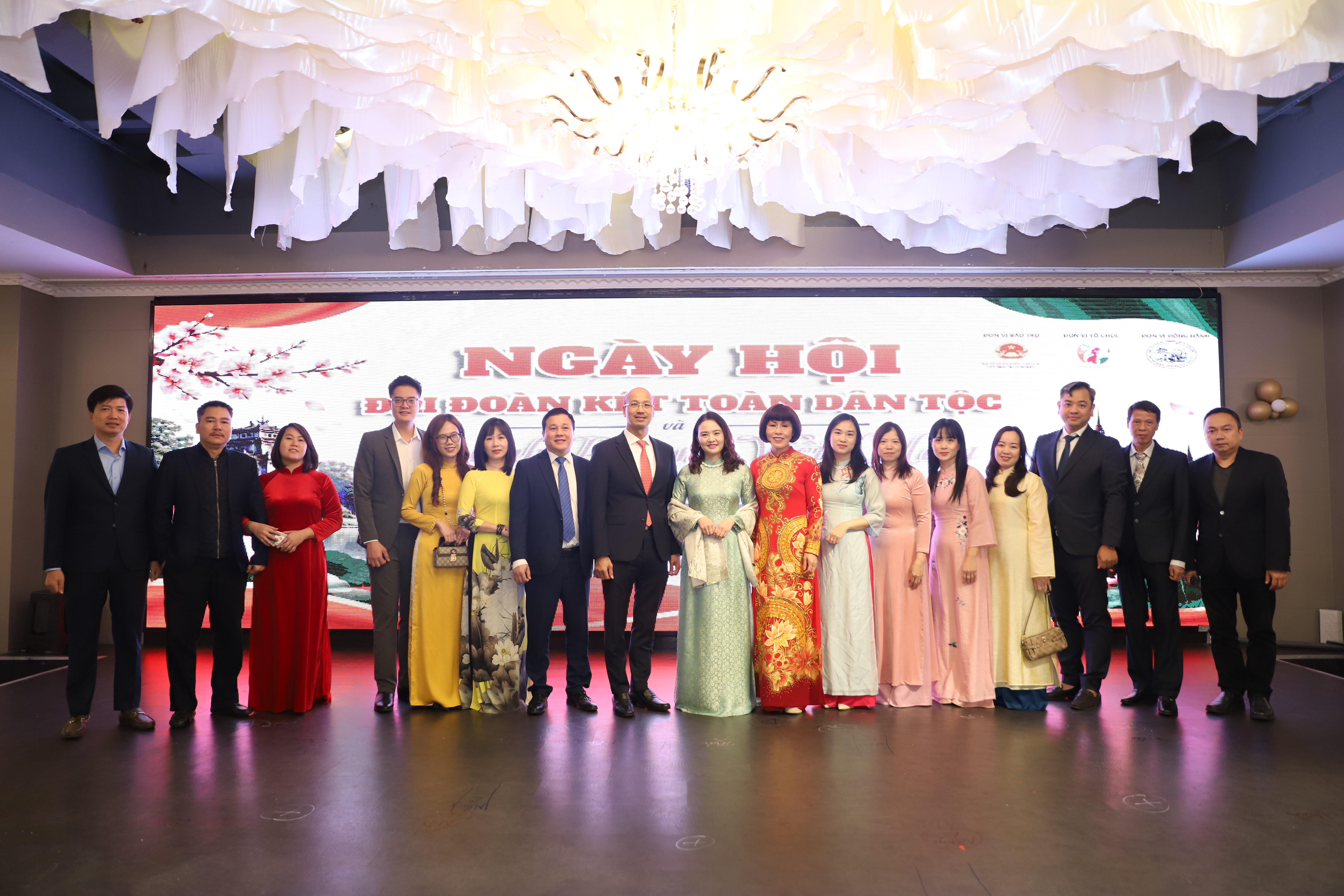 Hungary Hosts Great National Unity Festival for the First Time Hungary Hosts Great National Unity Festival for the First Time