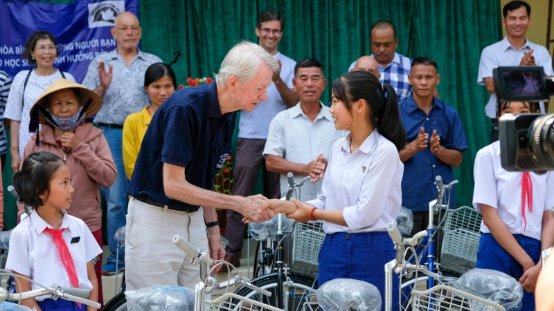 Những người bạn Mỹ góp sức xoa dịu nỗi đau da cam