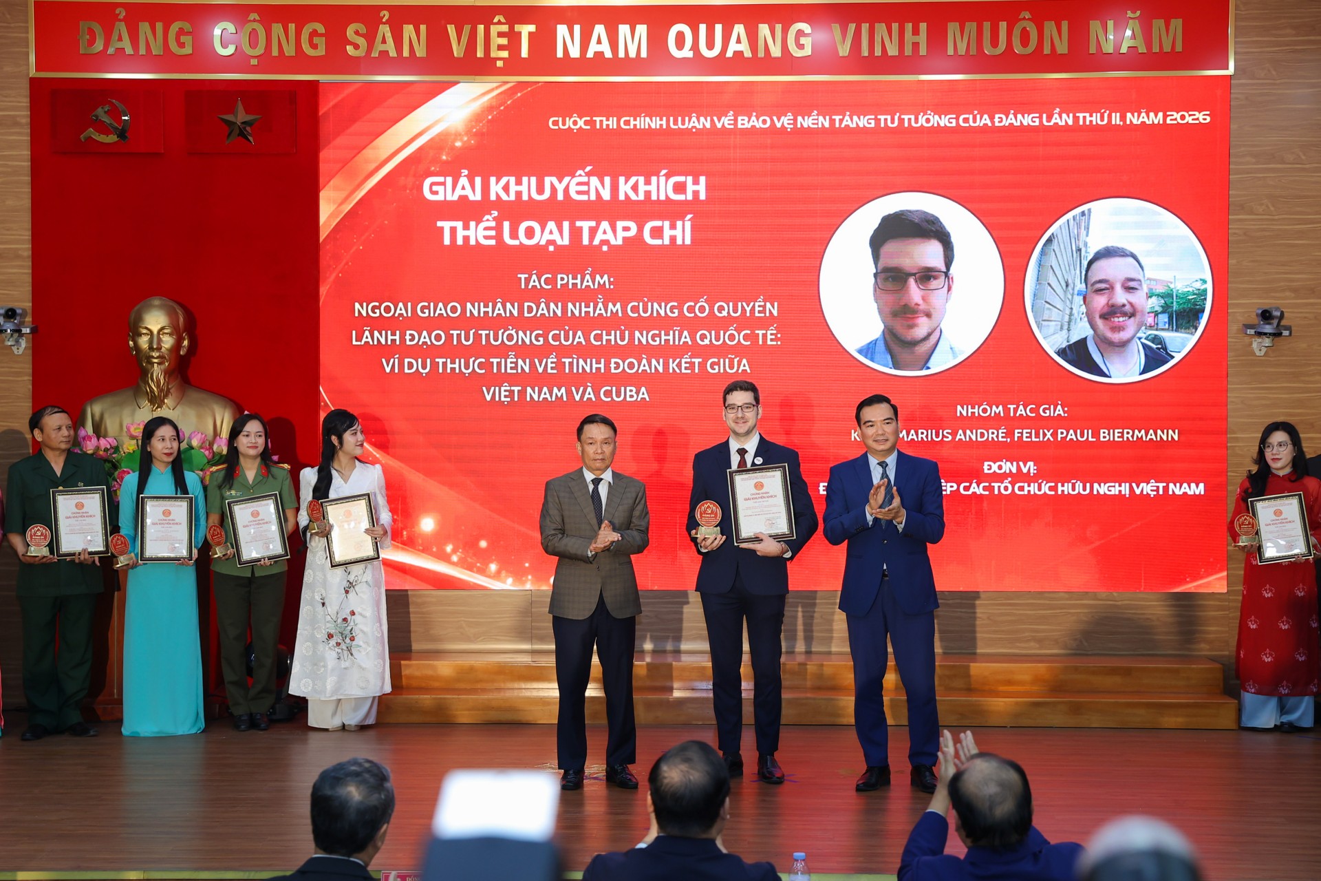Spreading Responsibility for Safeguarding Party’s Ideological Foundation from Viet Nam to International Community Spreading Responsibility for Safeguarding Party’s Ideological Foundation from Viet Nam to International Community