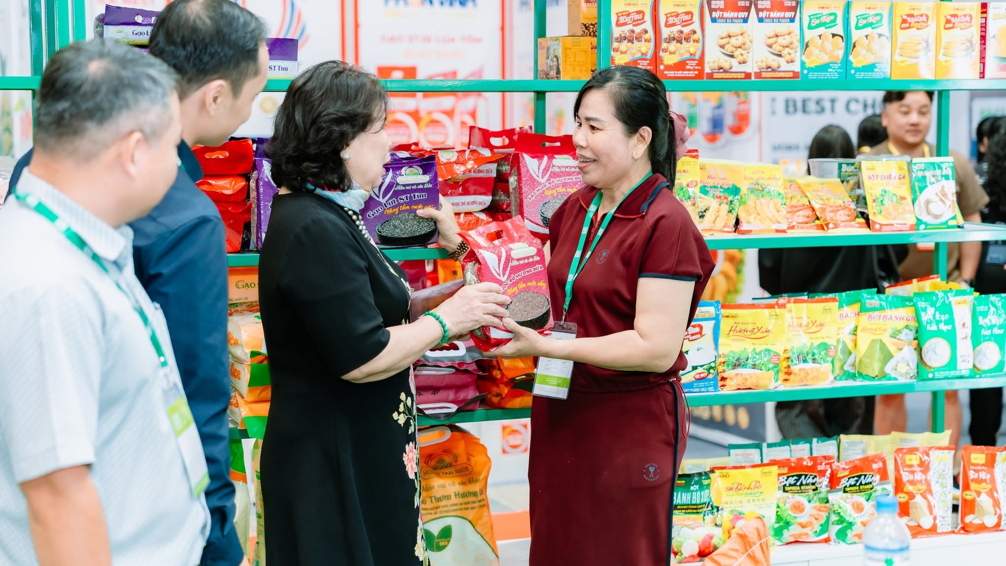 Oxfam និង VCCI-HCM ជួយគាំទ្រសហគ្រាស និងសហករណ៍លើកកម្ពស់សមត្ថភាពអភិបាលកិច្ច និងការឈានទៅរកទីផ្សារ