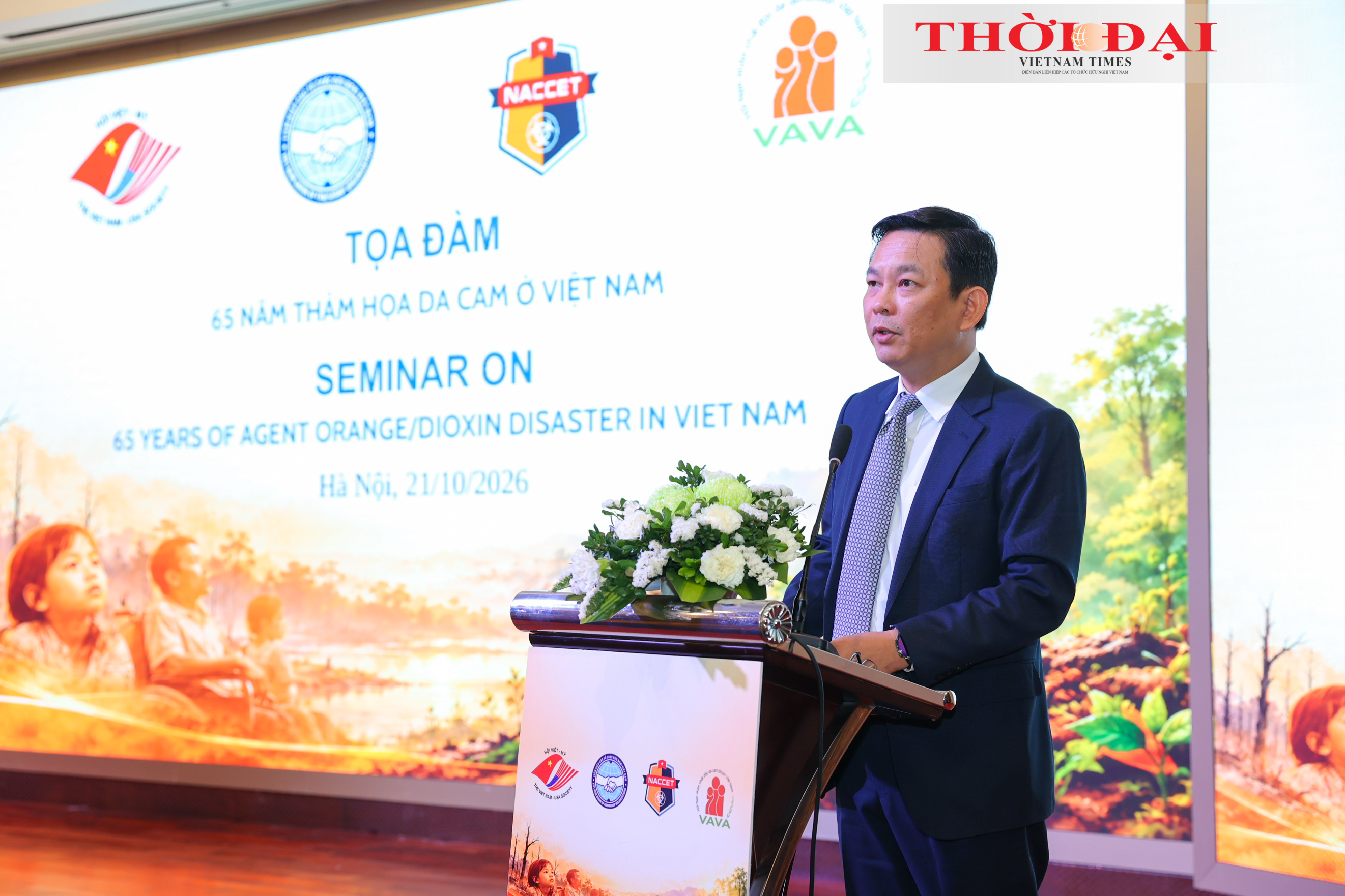 Ông Đồng Huy Cương, Phó Chủ tịch Liên hiệp các tổ chức hữu nghị Việt Nam, phát biểu khai mạc tọa đàm. (Ảnh: Đinh Hòa) Ông Đồng Huy Cương, Phó Chủ tịch Liên hiệp các tổ chức hữu nghị Việt Nam, phát biểu khai mạc tọa đàm. (Ảnh: Đinh Hòa)