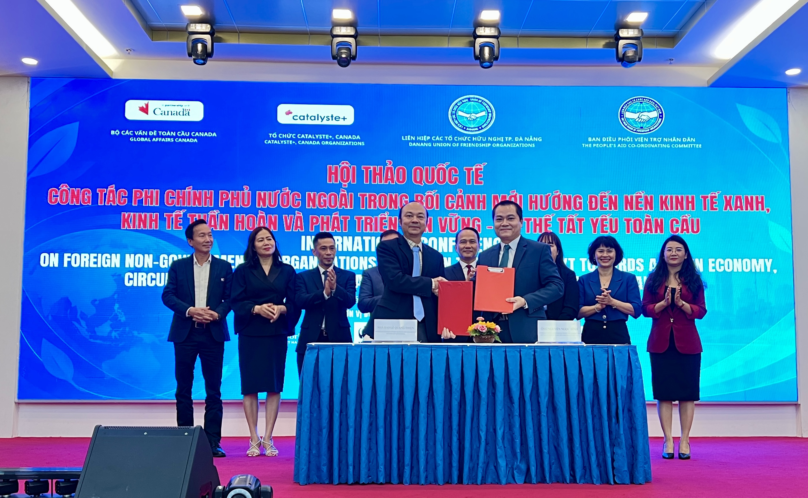 Đà Nẵng phát huy nguồn lực phi chính phủ nước ngoài trong thúc đẩy phát triển xanh Da Nang Taps Foreign NGO Resources to Promote Green Development