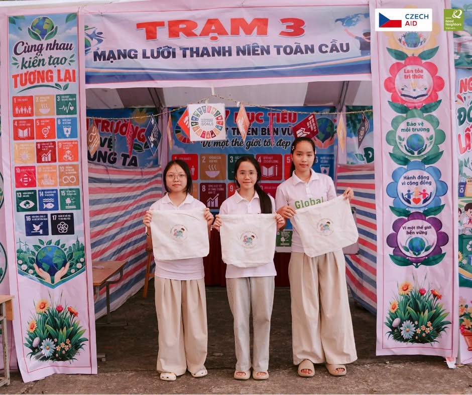 Hơn 900 học sinh tại Tuyên Quang tìm hiểu về lối sống xanh