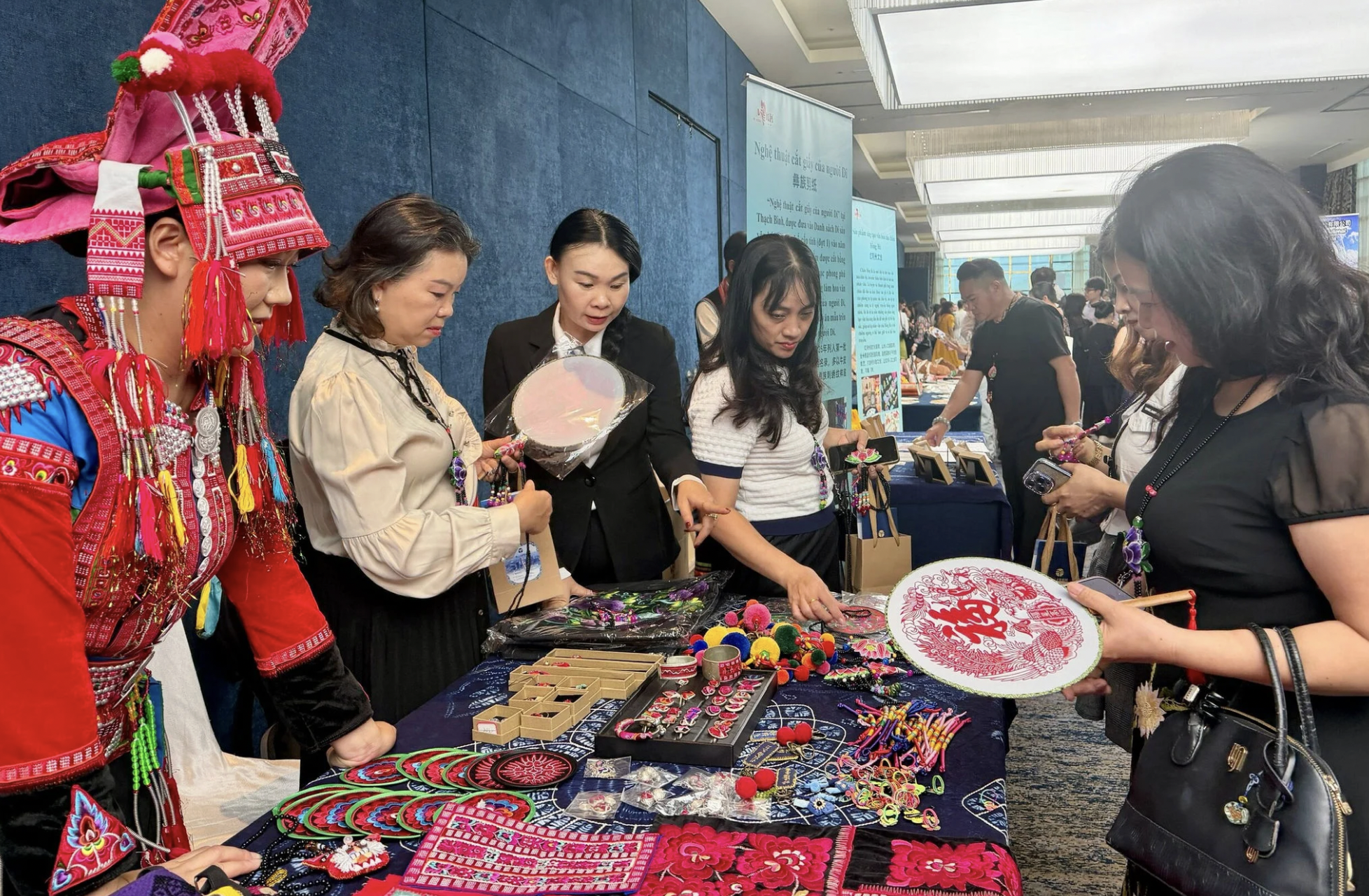 中国红河旅游深化与越南市场对接，迎接2026—2027年旅游合作年