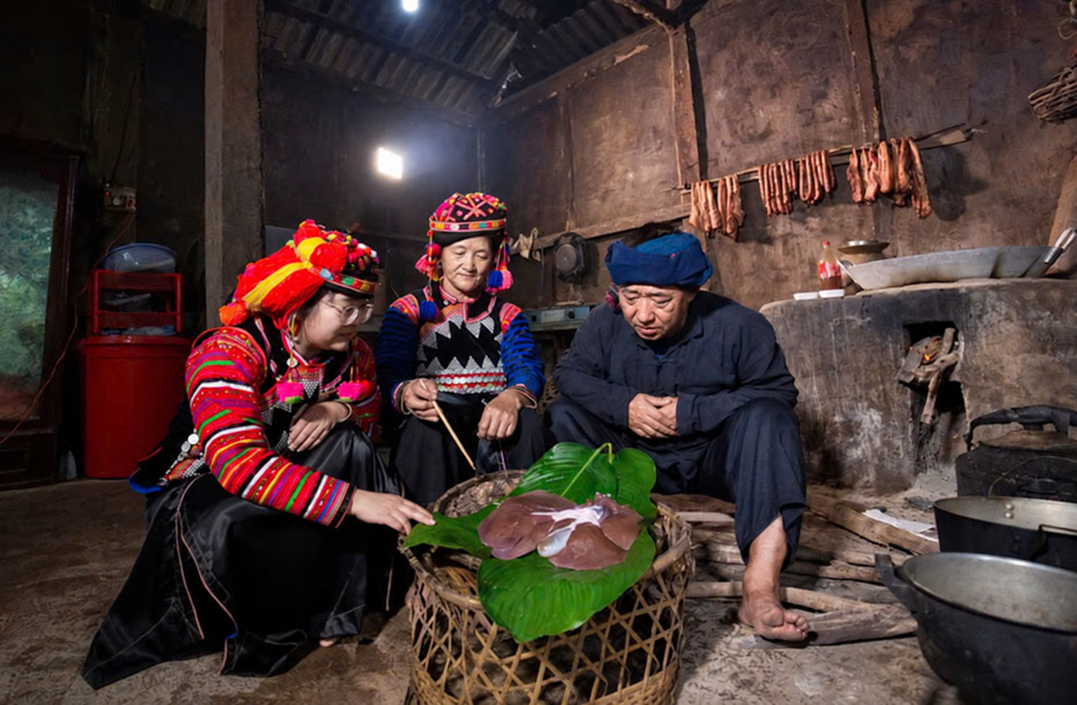 Mùa Tết trên đỉnh A Pa Chải: Nơi mạch nguồn văn hóa không bao giờ tắt Mùa Tết trên đỉnh A Pa Chải: Nơi mạch nguồn văn hóa không bao giờ tắt