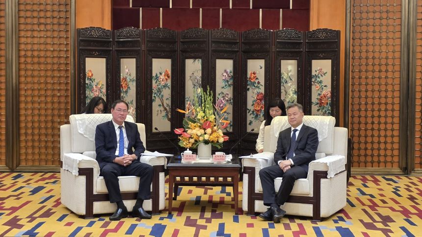 深化民间交往推动胡志明市与中国四川省友好合作 深化民间交往推动胡志明市与中国四川省友好合作