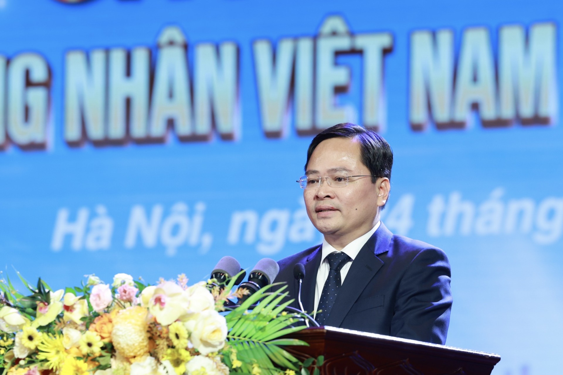 ông Nguyễn Anh Tuấn, Ủy viên Trung ương Đảng, Chủ tịch Tổng Liên đoàn Lao động Việt Nam. (Ảnh: TLĐ) ông Nguyễn Anh Tuấn, Ủy viên Trung ương Đảng, Chủ tịch Tổng Liên đoàn Lao động Việt Nam. (Ảnh: TLĐ)
