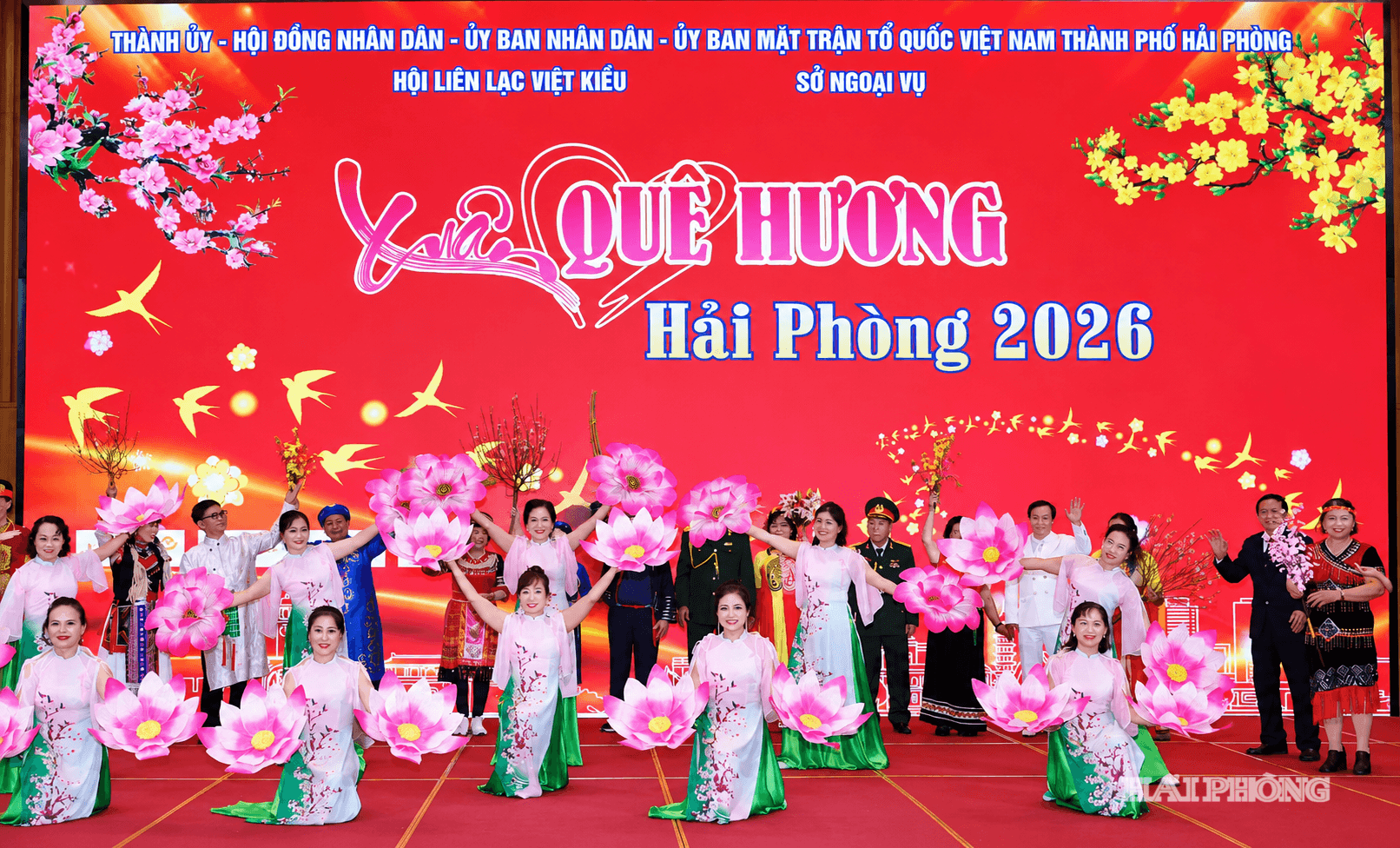 ຫາຍຟ່ອງ ສົ່ງເສີມແຫຼ່ງຊັບພະຍາກອນຈາກຊາວຫວຽດນາມຢູ່ຕ່າງປະເທດ ເພື່ອພັດທະນາບ້ານເກີດເມືອງນອນ ຫາຍຟ່ອງ ສົ່ງເສີມແຫຼ່ງຊັບພະຍາກອນຈາກຊາວຫວຽດນາມຢູ່ຕ່າງປະເທດ ເພື່ອພັດທະນາບ້ານເກີດເມືອງນອນ